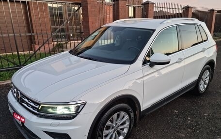 Volkswagen Tiguan II, 2017 год, 2 299 000 рублей, 2 фотография