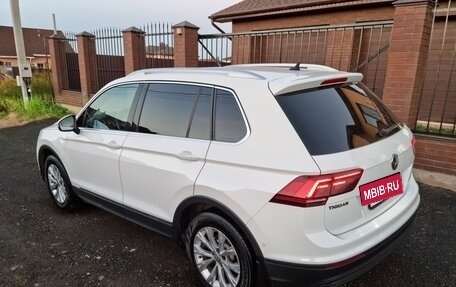 Volkswagen Tiguan II, 2017 год, 2 299 000 рублей, 3 фотография