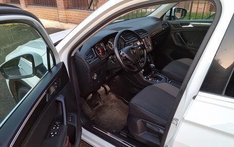 Volkswagen Tiguan II, 2017 год, 2 299 000 рублей, 12 фотография