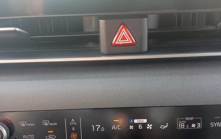 KIA Carnival, 2024 год, 6 000 000 рублей, 14 фотография