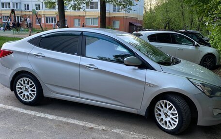 Hyundai Solaris II рестайлинг, 2016 год, 1 050 000 рублей, 9 фотография
