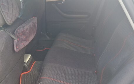 Audi A4, 2006 год, 400 000 рублей, 24 фотография
