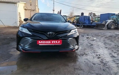 Toyota Camry, 2020 год, 2 250 000 рублей, 4 фотография
