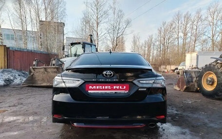 Toyota Camry, 2020 год, 2 250 000 рублей, 3 фотография