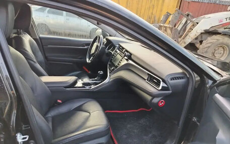 Toyota Camry, 2020 год, 2 250 000 рублей, 6 фотография