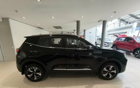 Chery Tiggo 4 I рестайлинг, 2025 год, 2 039 000 рублей, 7 фотография