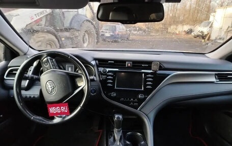 Toyota Camry, 2020 год, 2 250 000 рублей, 5 фотография