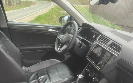 Volkswagen Tiguan II, 2017 год, 2 200 000 рублей, 8 фотография