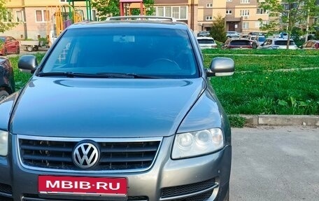 Volkswagen Touareg III, 2002 год, 800 000 рублей, 1 фотография