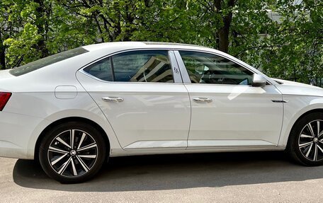 Skoda Superb III рестайлинг, 2025 год, 3 000 000 рублей, 7 фотография