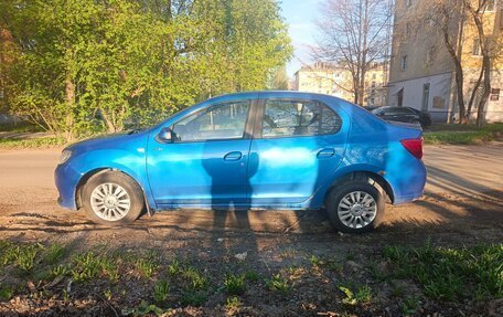 Renault Logan II, 2016 год, 620 000 рублей, 2 фотография