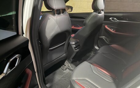 Geely Coolray I, 2024 год, 1 950 000 рублей, 5 фотография