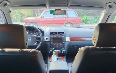 Volkswagen Touareg III, 2002 год, 800 000 рублей, 13 фотография