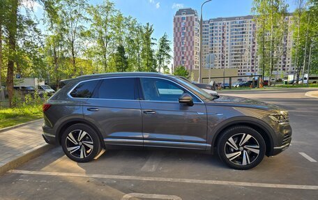 Volkswagen Touareg III, 2019 год, 6 000 000 рублей, 6 фотография