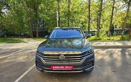 Volkswagen Touareg III, 2019 год, 6 000 000 рублей, 3 фотография