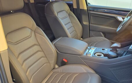 Volkswagen Touareg III, 2019 год, 6 000 000 рублей, 16 фотография