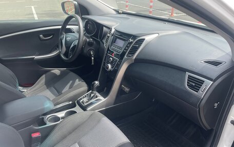 Hyundai i30 II рестайлинг, 2013 год, 850 000 рублей, 8 фотография