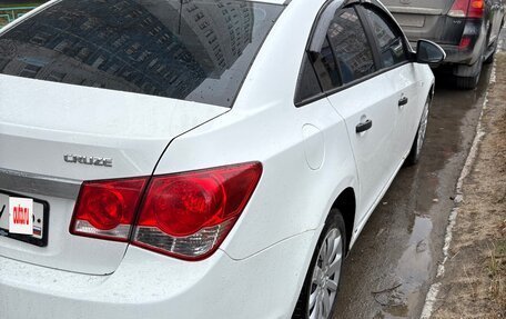 Chevrolet Cruze II, 2012 год, 800 000 рублей, 5 фотография