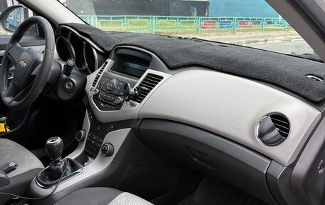 Chevrolet Cruze II, 2012 год, 800 000 рублей, 8 фотография