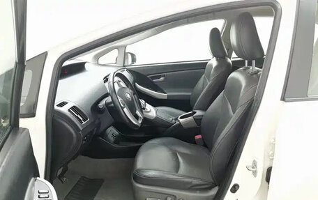 Toyota Prius, 2014 год, 1 161 900 рублей, 5 фотография