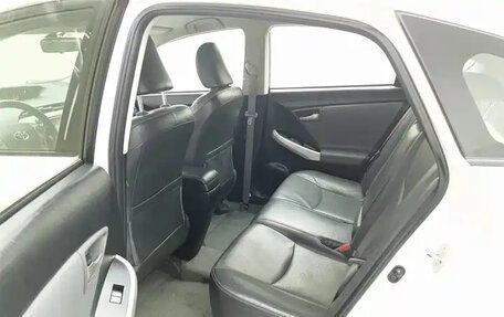 Toyota Prius, 2014 год, 1 161 900 рублей, 12 фотография
