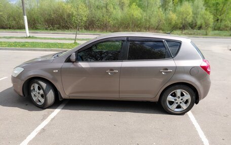 KIA cee'd I рестайлинг, 2009 год, 640 000 рублей, 2 фотография