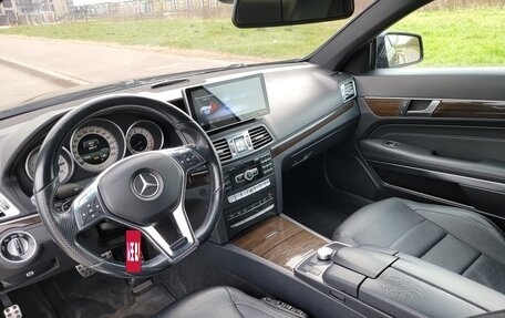 Mercedes-Benz E-Класс, 2014 год, 1 400 000 рублей, 6 фотография