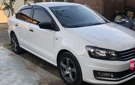 Volkswagen Polo VI (EU Market), 2018 год, 680 000 рублей, 2 фотография