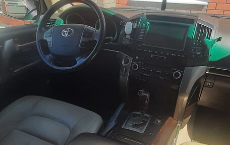 Toyota Land Cruiser 200, 2010 год, 3 500 000 рублей, 5 фотография