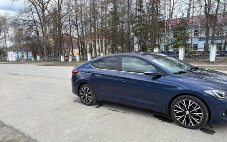 Hyundai Elantra VI рестайлинг, 2017 год, 1 600 000 рублей, 6 фотография