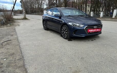 Hyundai Elantra VI рестайлинг, 2017 год, 1 600 000 рублей, 4 фотография