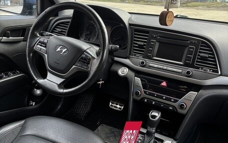Hyundai Elantra VI рестайлинг, 2017 год, 1 600 000 рублей, 14 фотография