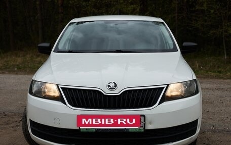 Skoda Rapid I, 2014 год, 820 000 рублей, 2 фотография