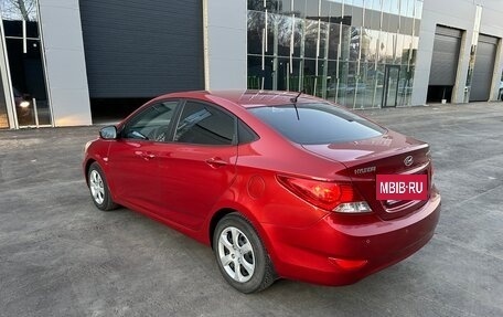 Hyundai Solaris II рестайлинг, 2012 год, 690 000 рублей, 2 фотография