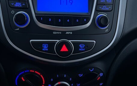 Hyundai Solaris II рестайлинг, 2012 год, 690 000 рублей, 9 фотография