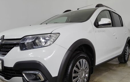 Renault Sandero II рестайлинг, 2019 год, 1 200 000 рублей, 22 фотография