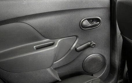 Renault Sandero II рестайлинг, 2019 год, 1 200 000 рублей, 18 фотография
