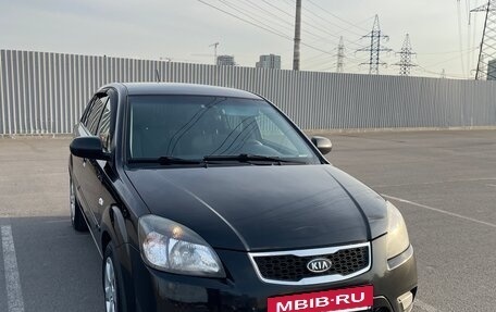 KIA Rio II, 2011 год, 650 000 рублей, 2 фотография