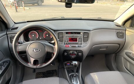 KIA Rio II, 2011 год, 650 000 рублей, 15 фотография