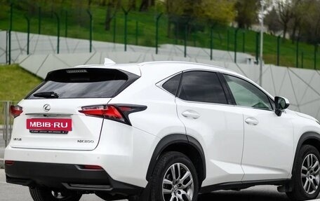 Lexus NX I, 2015 год, 3 300 000 рублей, 2 фотография