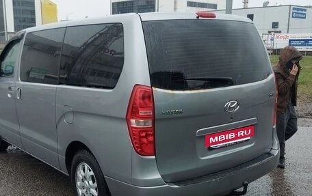 Hyundai H-1 II рестайлинг, 2010 год, 1 180 000 рублей, 5 фотография