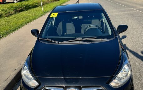 Hyundai Solaris II рестайлинг, 2011 год, 830 000 рублей, 6 фотография