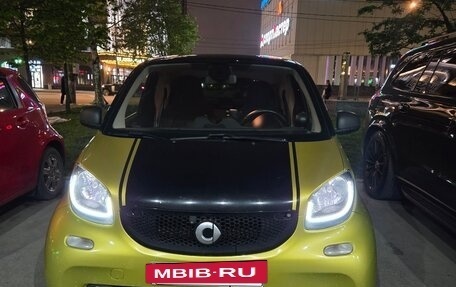 Smart Fortwo III, 2017 год, 1 300 000 рублей, 19 фотография