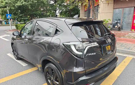 Honda Vezel, 2021 год, 1 189 000 рублей, 3 фотография
