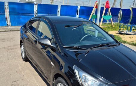 Hyundai Solaris II рестайлинг, 2013 год, 980 000 рублей, 5 фотография