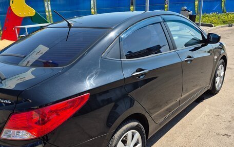 Hyundai Solaris II рестайлинг, 2013 год, 980 000 рублей, 4 фотография