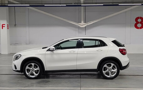Mercedes-Benz GLA, 2018 год, 2 750 000 рублей, 10 фотография