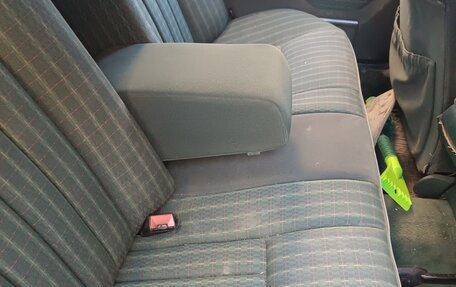 Mercedes-Benz W124, 1990 год, 250 000 рублей, 11 фотография