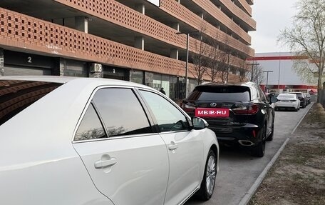 Toyota Camry, 2014 год, 1 680 000 рублей, 2 фотография