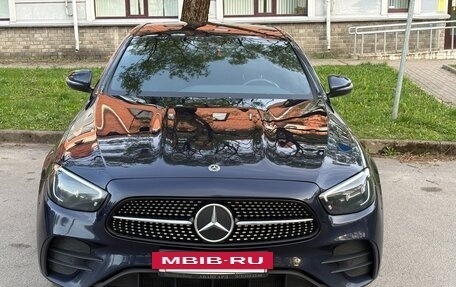 Mercedes-Benz E-Класс, 2020 год, 3 550 000 рублей, 3 фотография